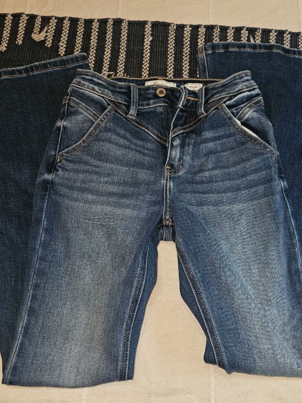 Outfit - Picture 4 of 7